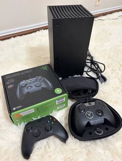 Microsoft Xbox Series X 1TB Black 4K Console Bundle w/ Wolverine Ultimate
