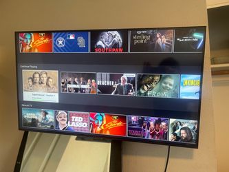 43” Samsung Flat-Screen HDTV with Original Samsung Remote, Works Great
