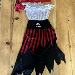 Women’s / Girls Pirate Costume