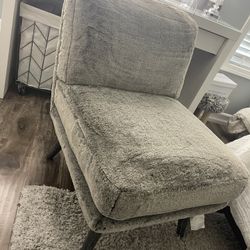Small Chair 