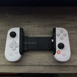 Backbone One lightning Port