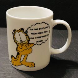 Aramco Imports Inc. Jim Davis Garfield Coffee Mug 14 oz