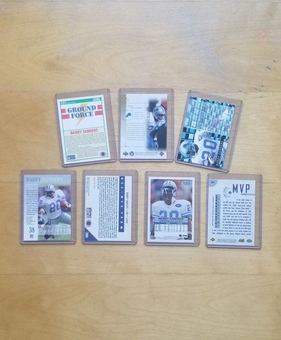 Barry Sanders & Deion Sanders Rookie Lot. (23) Card's