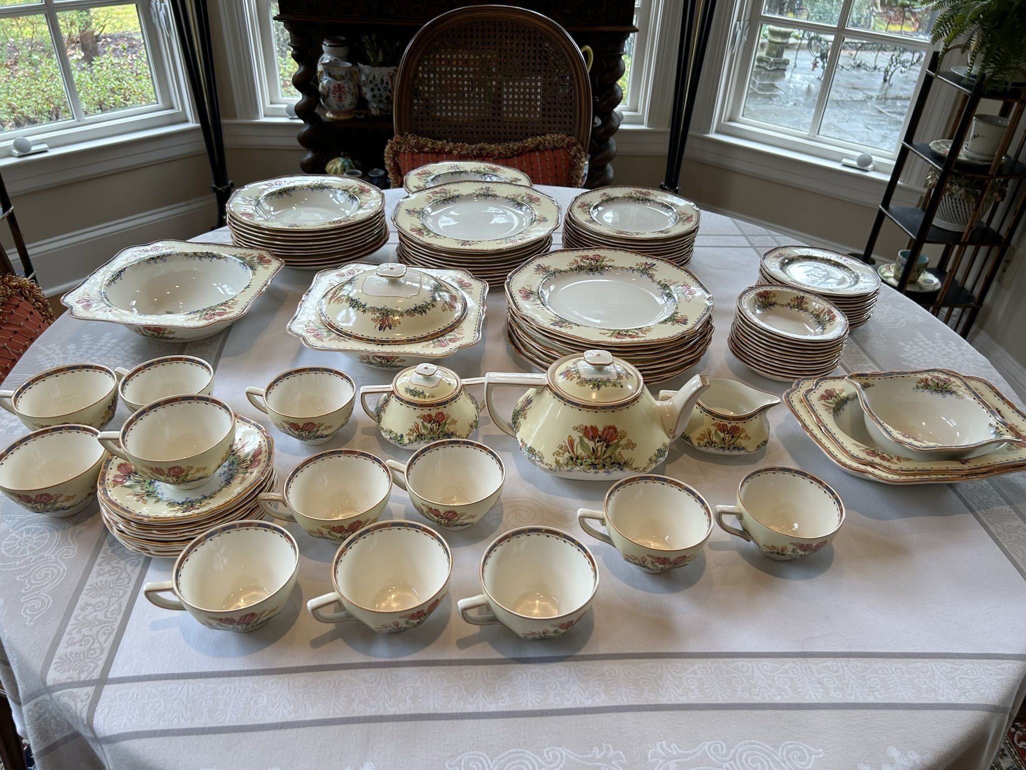 Crown Ducal Ware England Tulip China