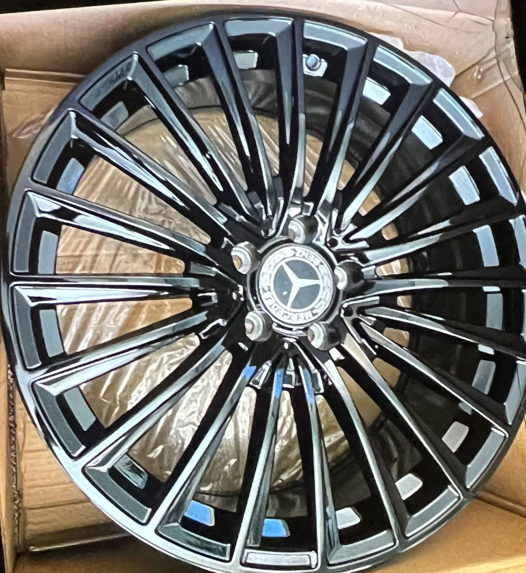 Mercedes 19” New Amg Style Rims Set