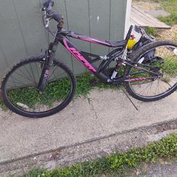 26inch Bike Need Peddle And Seat
