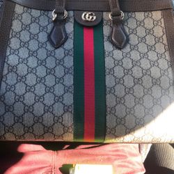 Gucci handbag 