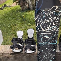 Women’s Snowboard And Bindings