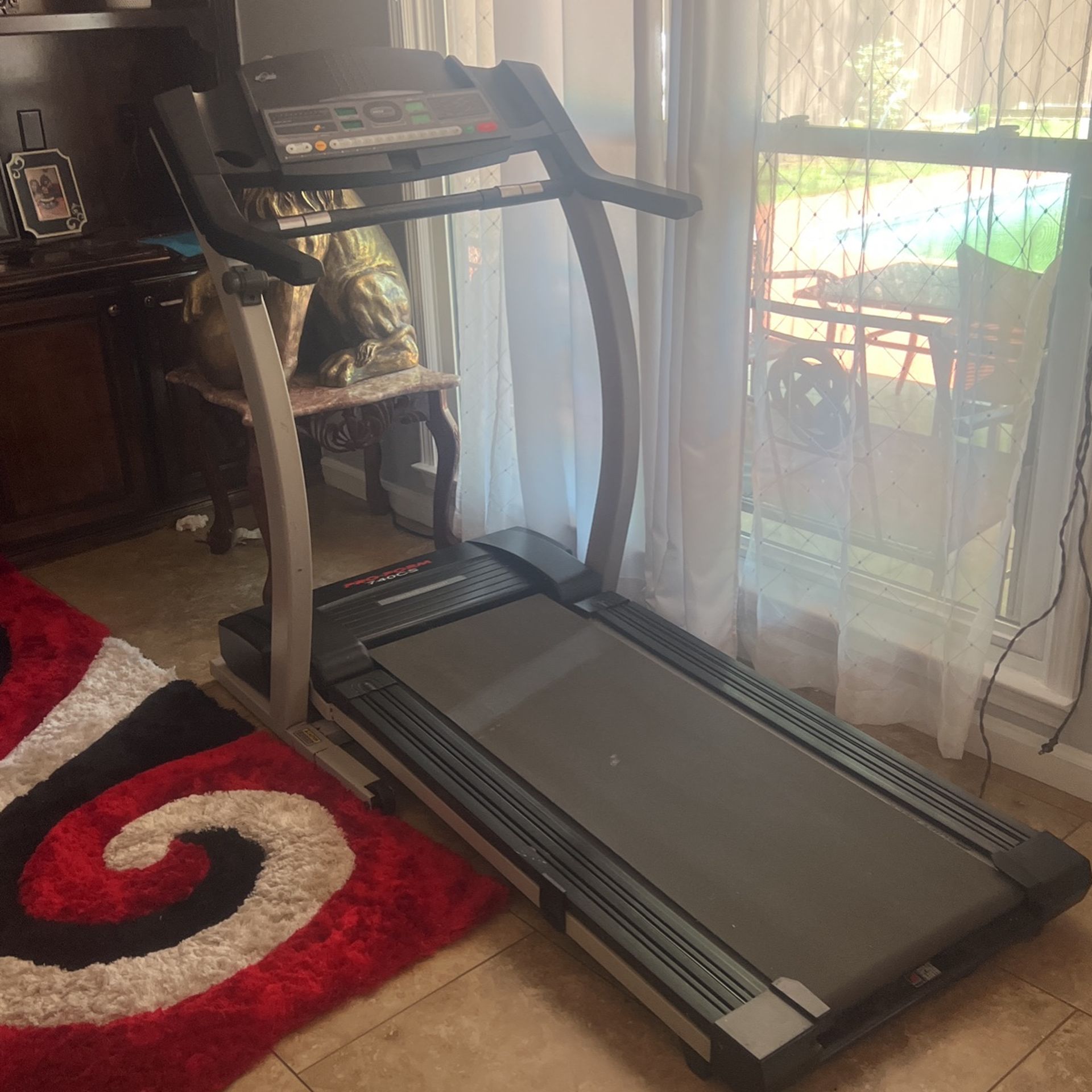 Treadmill 