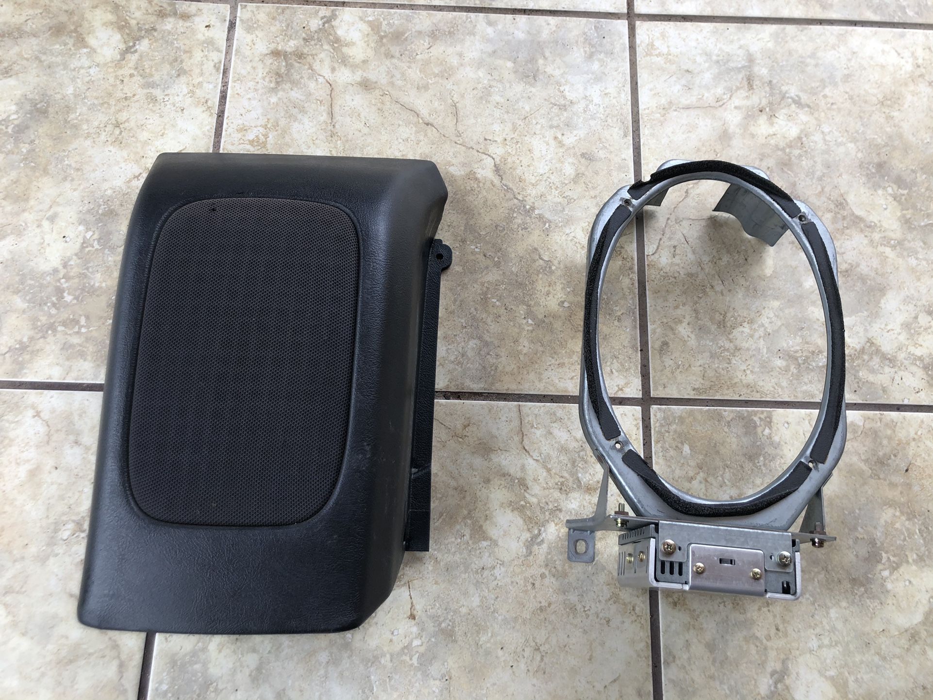 92-96 Honda Prelude Si Rear Speaker Cover + Bracket Black