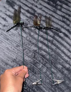 Dragon fly garden decor