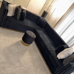 Black Velvet Couch 