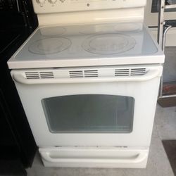 GE Ceramic Range 