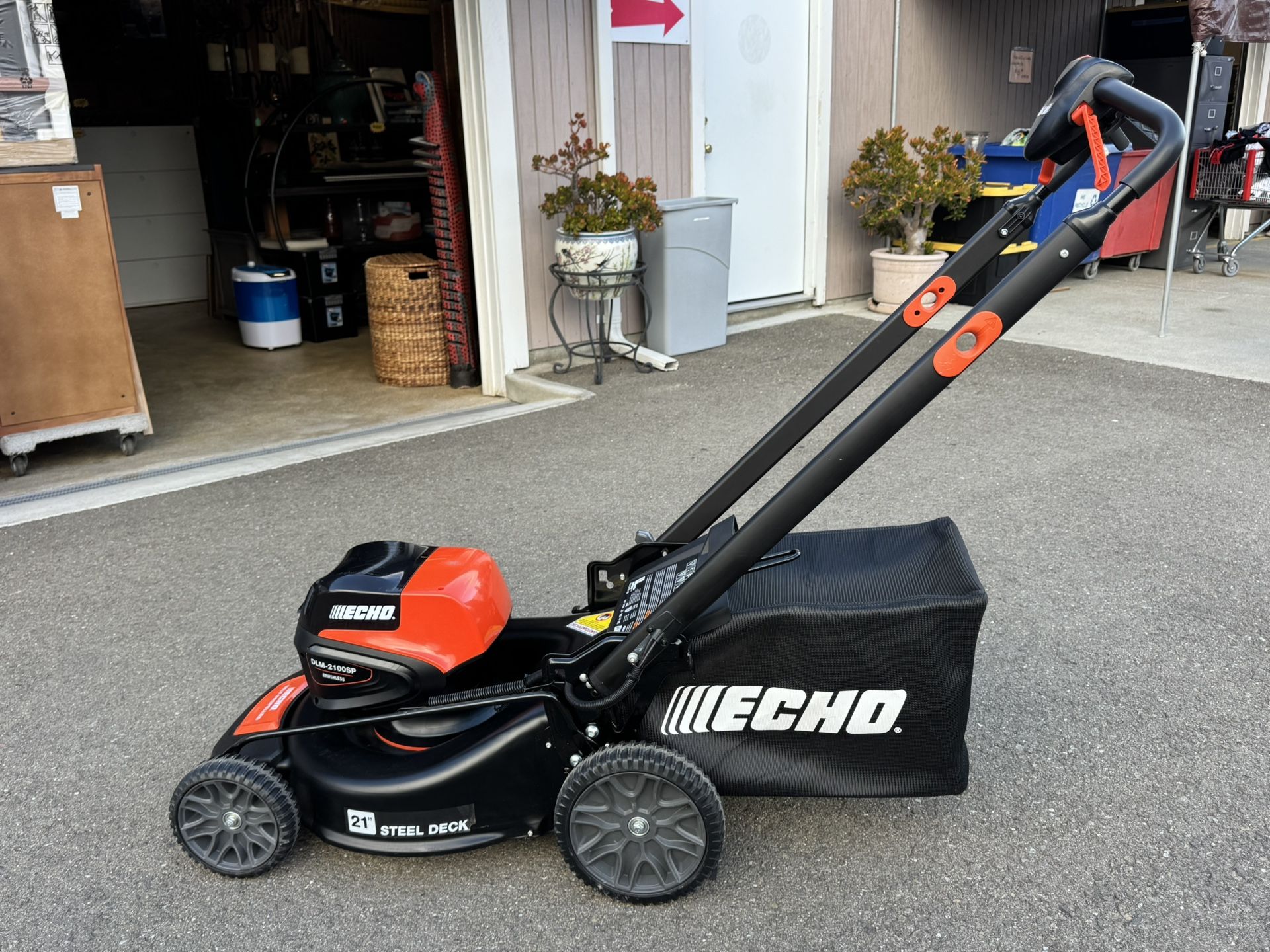 Slightly Used ECHO 56V 21 in. Cordless Battery Walk Behind Self-Propelled Lawn Mower (Tool Only)