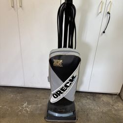 Oreck XL Ultra 2 Celok Hypo-Allergenic Plus Vacuum