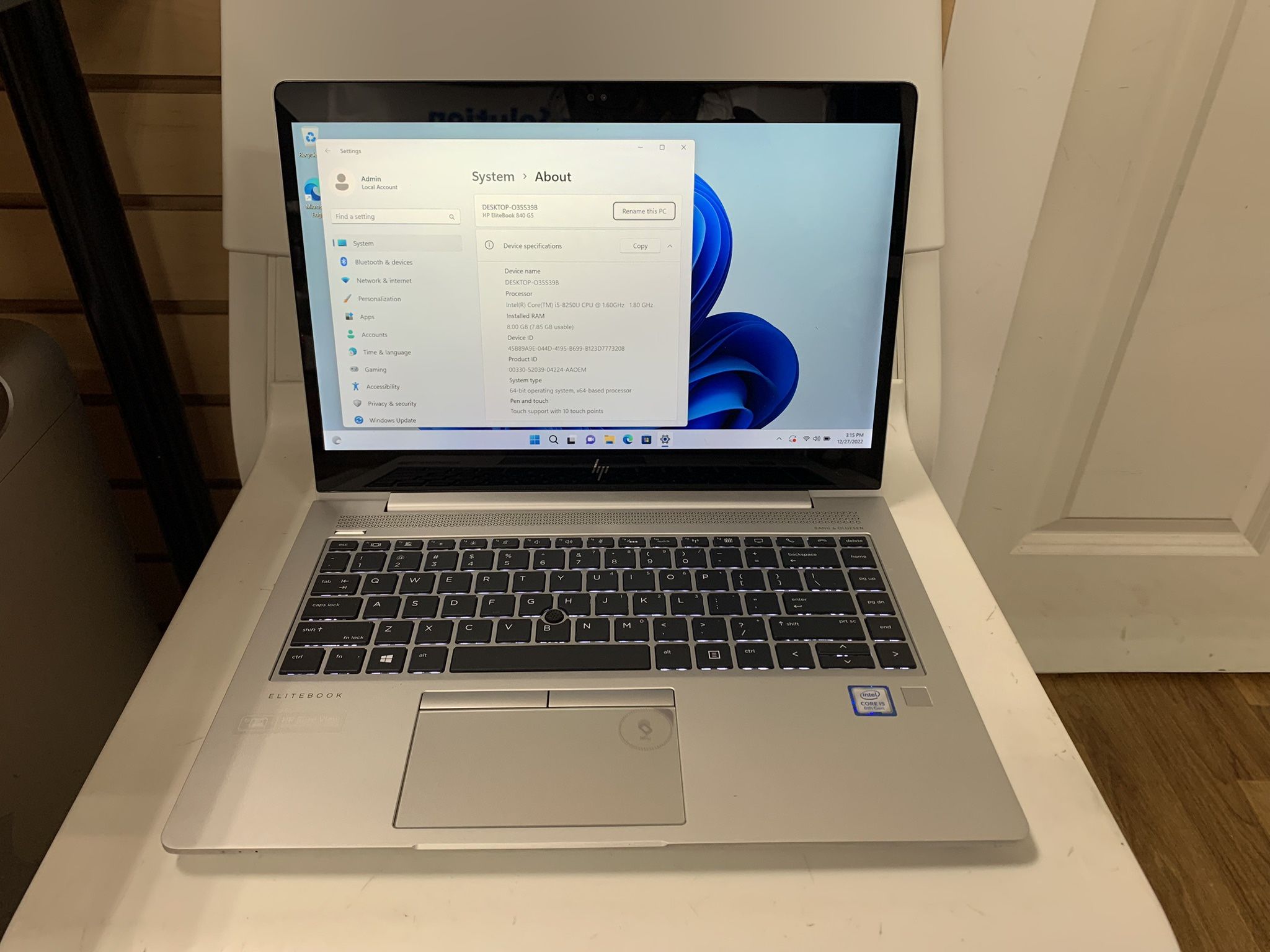 HP Elitebook 840 G5 14 inch touchscreen core i5 8th gen 8GB RAM 256GB SSD