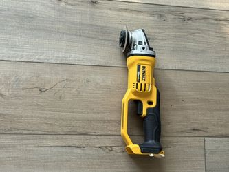 DEWALT 20V MAX Lithium Ion 4-1/2-inch / 5-inch Cordless Angle Grinder (DCG412B)