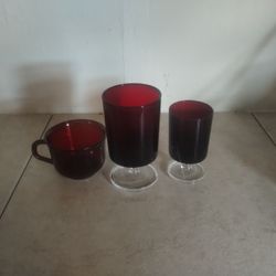 Acoroc France Red Glass Have Set 