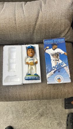 Los Angeles, Dodgers Cesar izturis bobble head