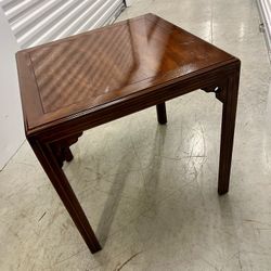 1980s Vintage Henredon Chinoiserie Walnut Side Table