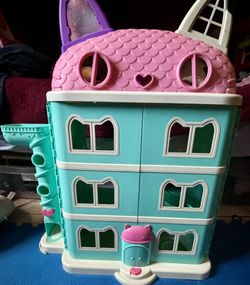 Gaby Dollhouse