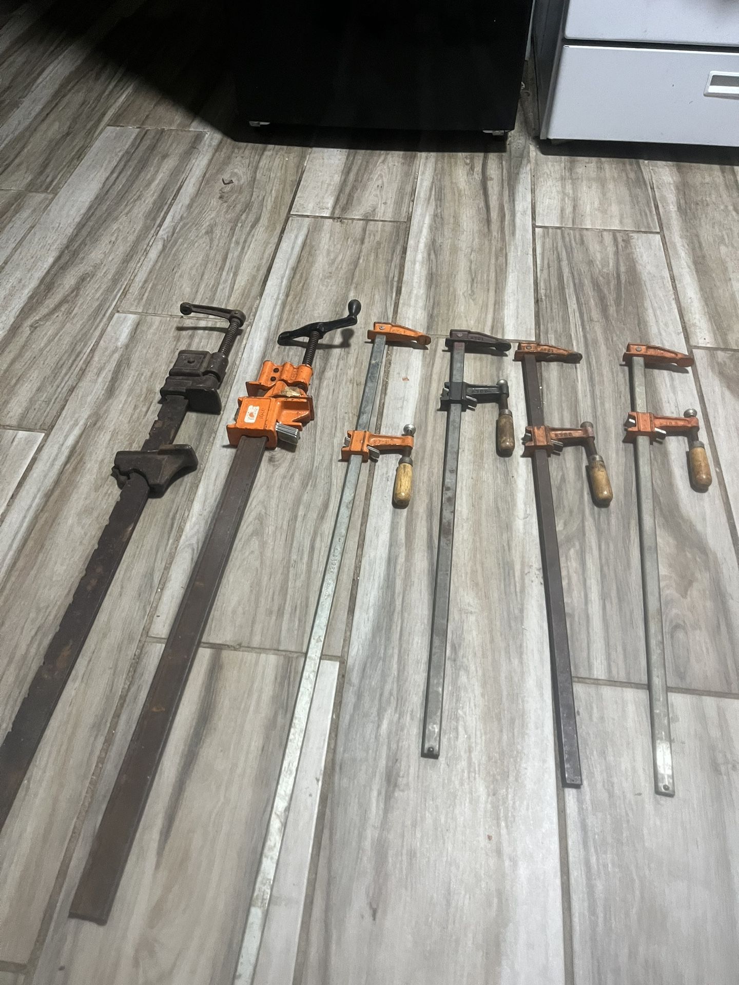 Lot OF 6 Wood Working Clamps