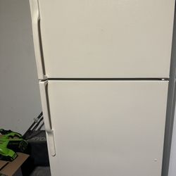 GE Fridge
