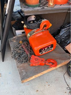 Jet Equipment & Tools electric 2 Ton engine hoist model 2DS-3-20 remote, Manual Trolley