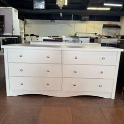 6 Drawer Dresser for Bedroom, Wood Dresser Wide Storage Organizer for Living Room Hallway Closets (White)。$170