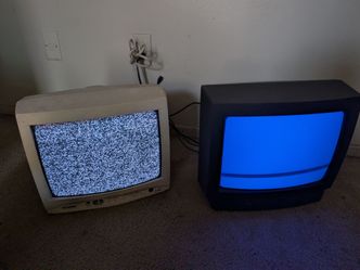 JVC CRT Color TV 13inch  C-13210   &  Sylvania W-4913LT 13 inch CRT Color TV (( Nice Retro Gaming TV))