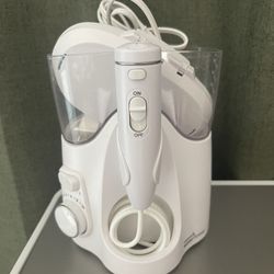 Waterpik Flosser 