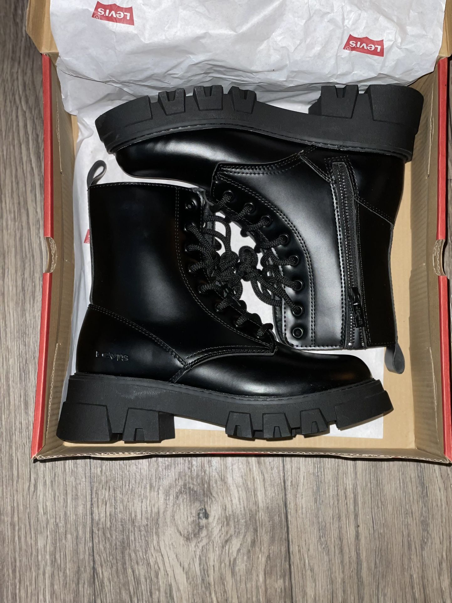 Levi's Giselle 2 Neo Women's Platform Boots