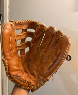 Mizuno Glove Adult 13”