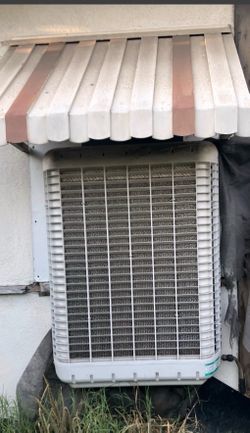 Mastercool 4000 CFM 115V 3-Speed Slim Profile Window Evaporative Cooler for 1600 sq. ft. model MCP44