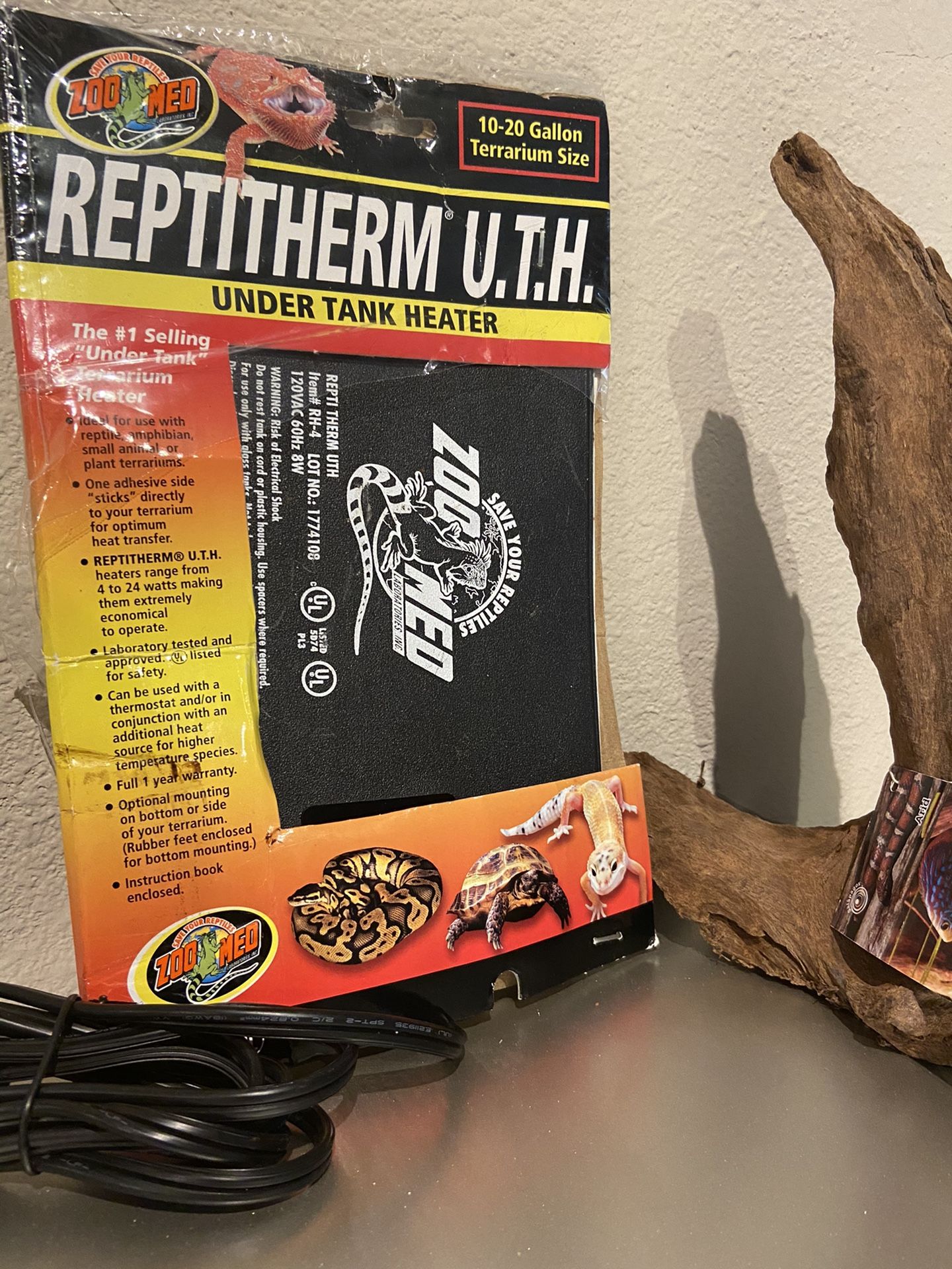 Reptile under tank heater & accent rock NEW