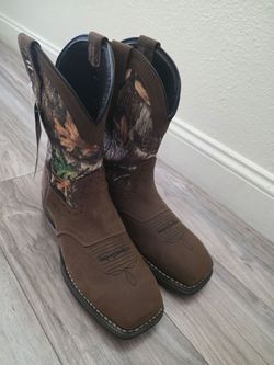Brand new mens boots