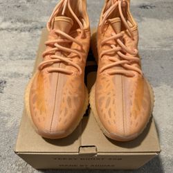 Yeezy Boost 350 V2 “Mono Clay” Size 7.5 