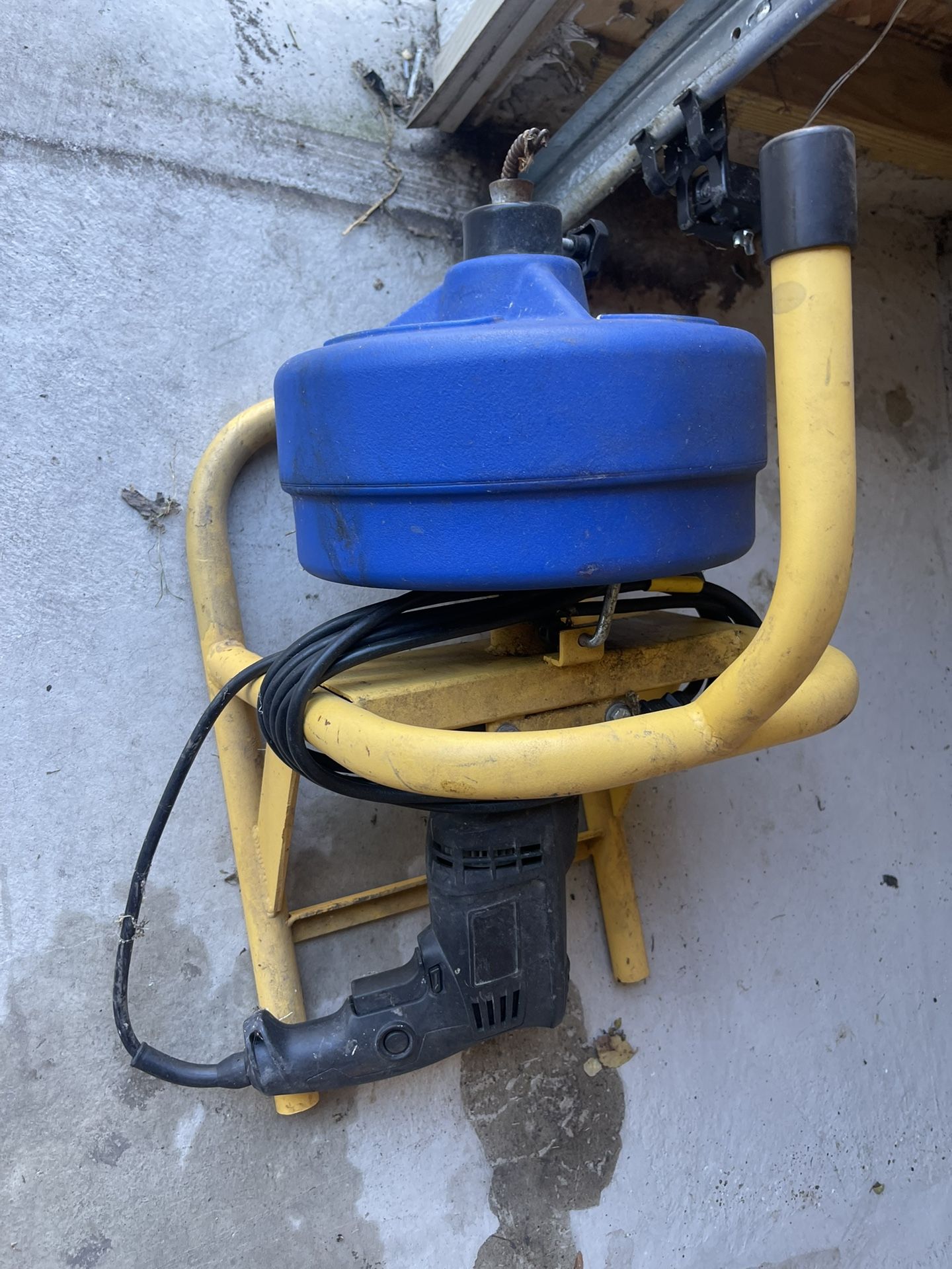 Train Snake cleaning tool