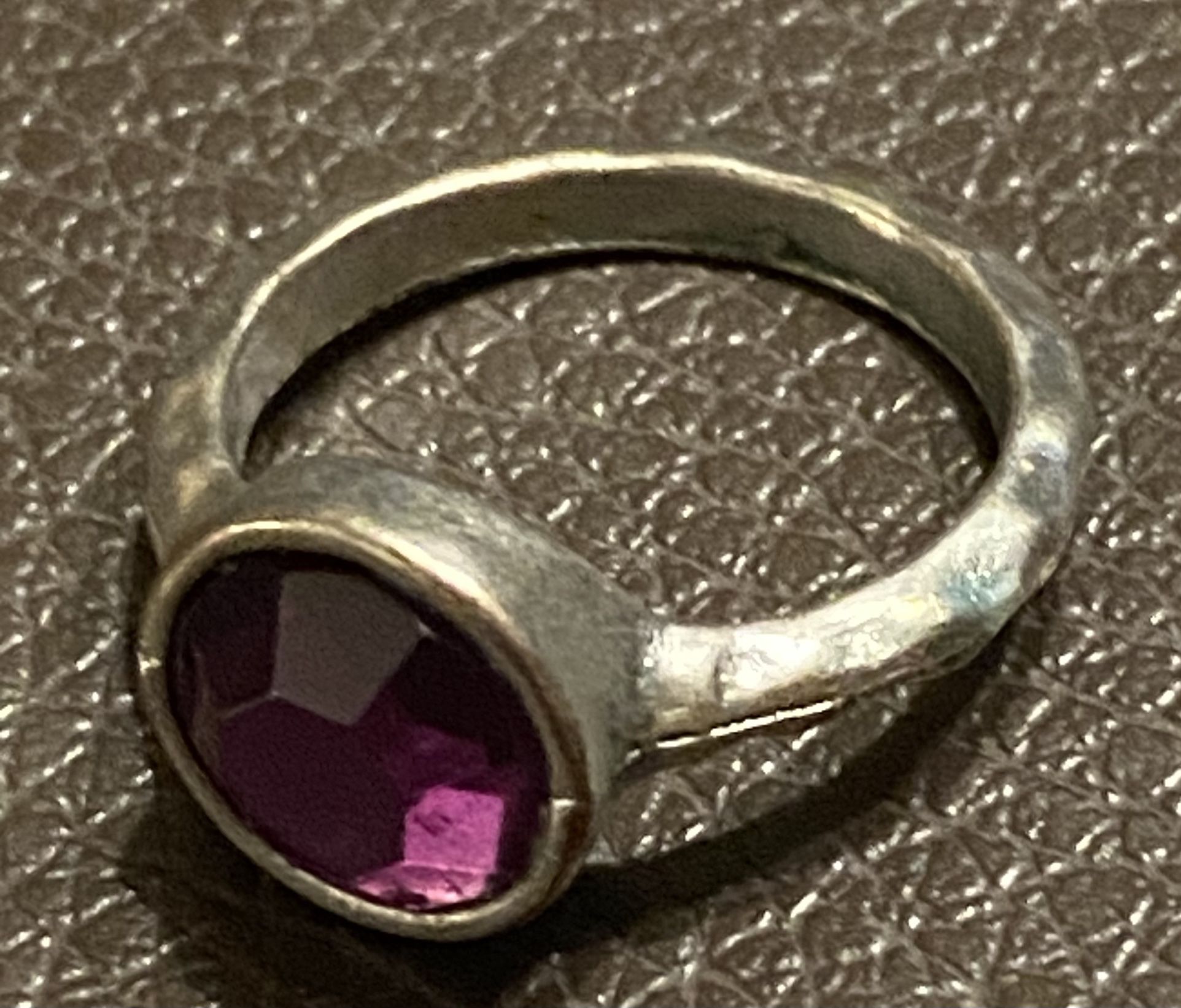 Silver Ring With Purple Stone Sz6
