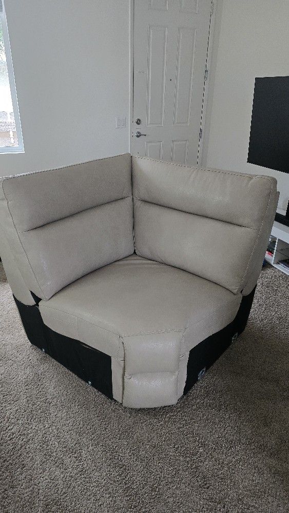 NEW THICK HQ LEATHER CORNER CHAISE/SEATTER