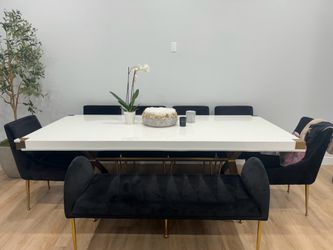 Dining table with 6 chairs and bench