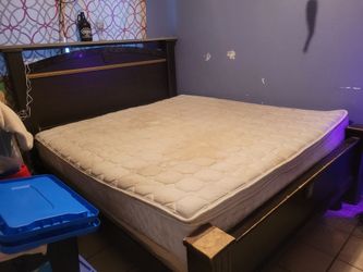 King size bed or maybe California King??