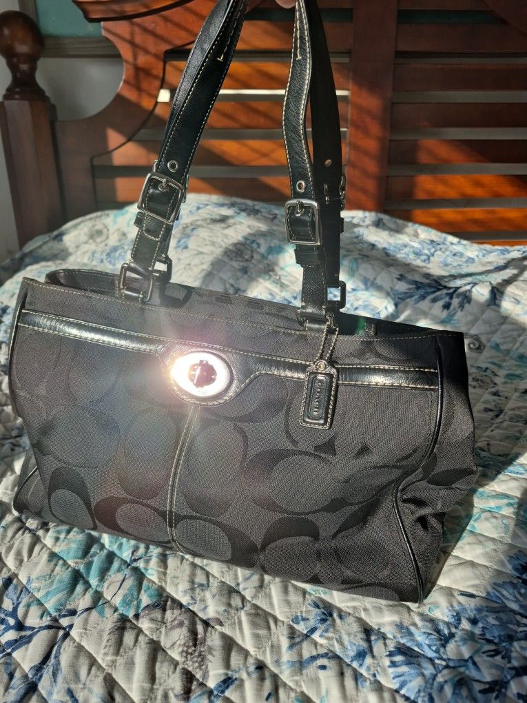 COACH SIGNATURE tote