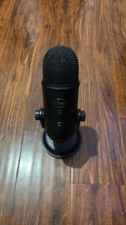 Blue yeti microphone