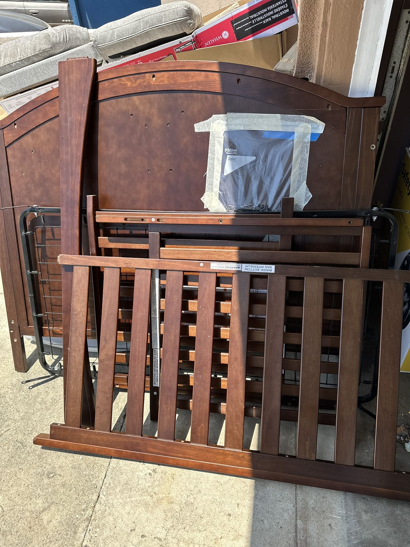 Baby crib