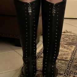 Black Boots