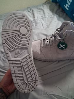 Deadstock Jordan 1 OG Wolf Gray Suede