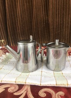 Metal teapot, mini set