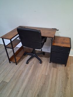 L-Shaped Desk with Drawers and Office Chair