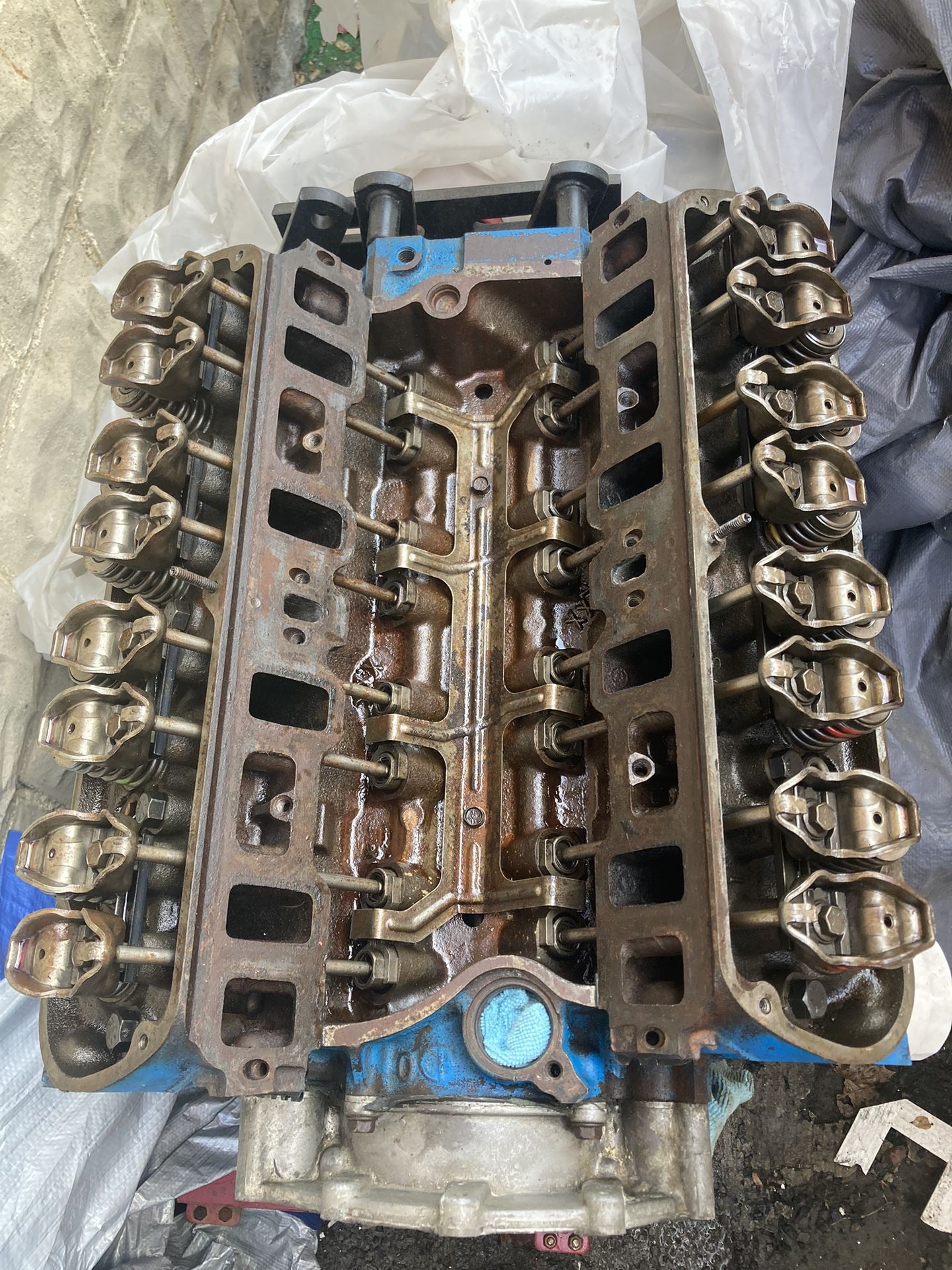 Mustang engine from 1992.. long block . 302 GT No accessories